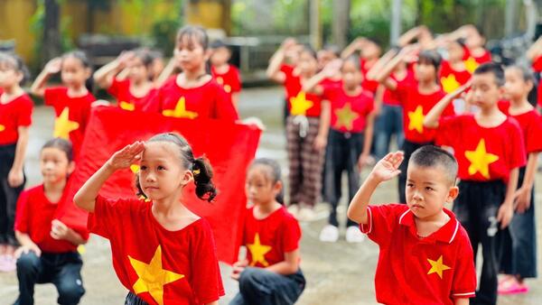 HÀNH TRÌNH “TỰ HÀO VIỆT NAM"